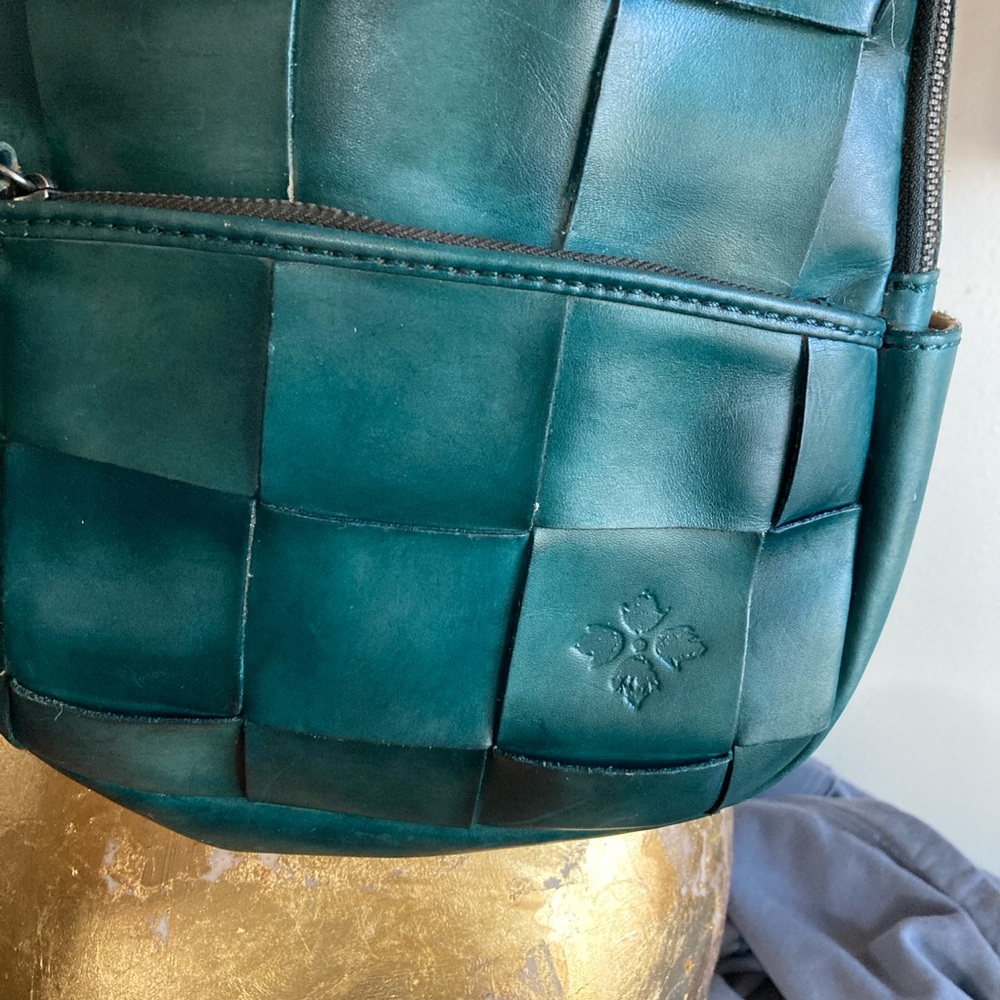 Patricia Nash Green Woven Leather Backpack Tablet Size Multi Pocket - Picture 3 of 8